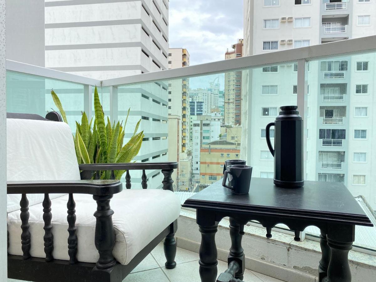 شقة Mrl73 - Quadra Mar, Climatizado, Calcadao, Sacada Balneário Camboriú المظهر الخارجي الصورة